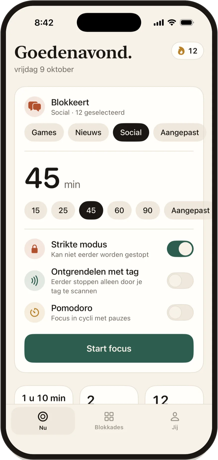 Het startscherm van FlowState met schakelaars voor strikte modus, Ontgrendelen met tag en Pomodoro.