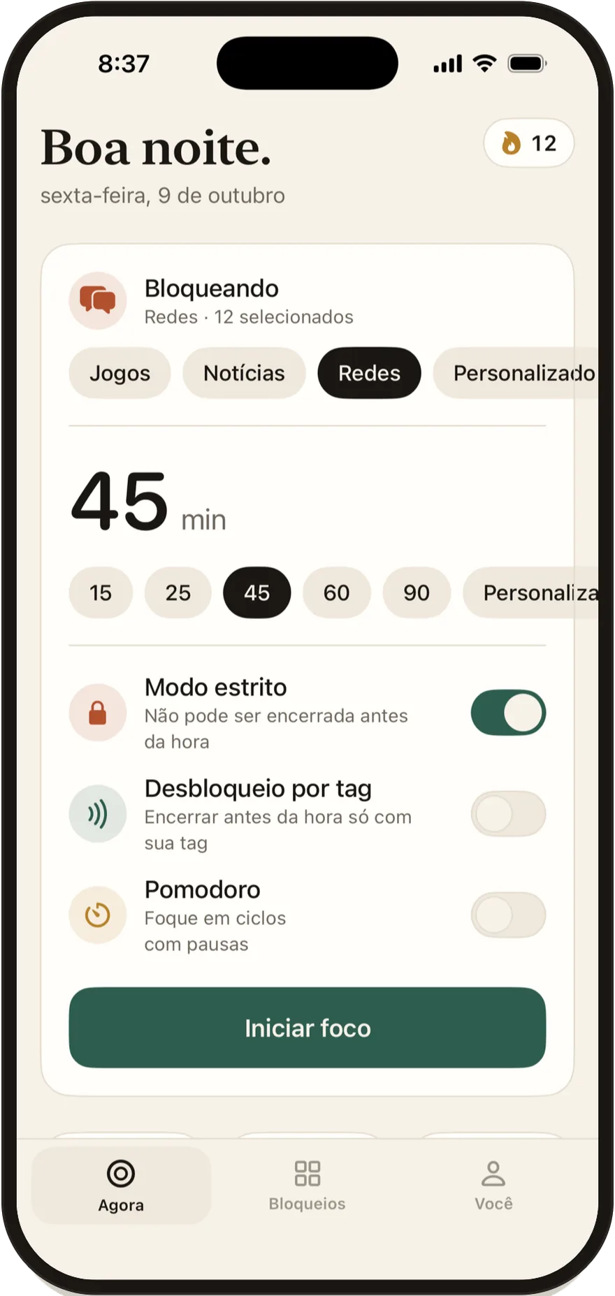 Tela para iniciar uma sessão no FlowState, com os botões de modo estrito, Desbloqueio por tag e Pomodoro.
